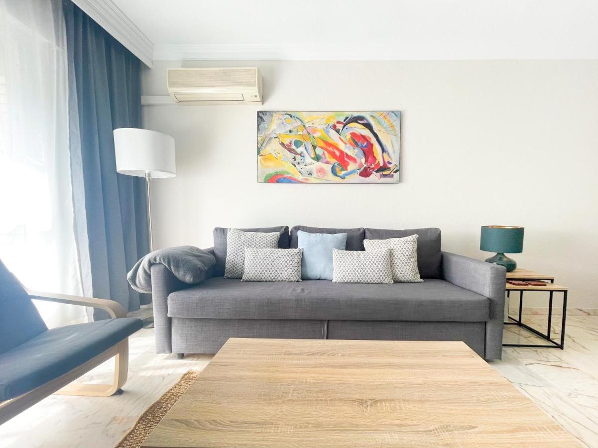 Holidays2Malaga Tomas De Echeverria 150 Mts To Beach & High Speed Wifi & Parking Διαμέρισμα Εξωτερικό φωτογραφία