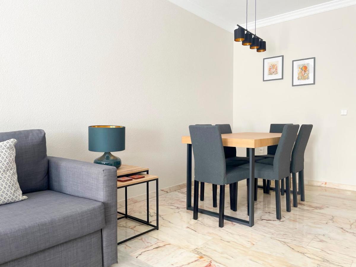 Holidays2Malaga Tomas De Echeverria 150 Mts To Beach & High Speed Wifi & Parking Διαμέρισμα Εξωτερικό φωτογραφία