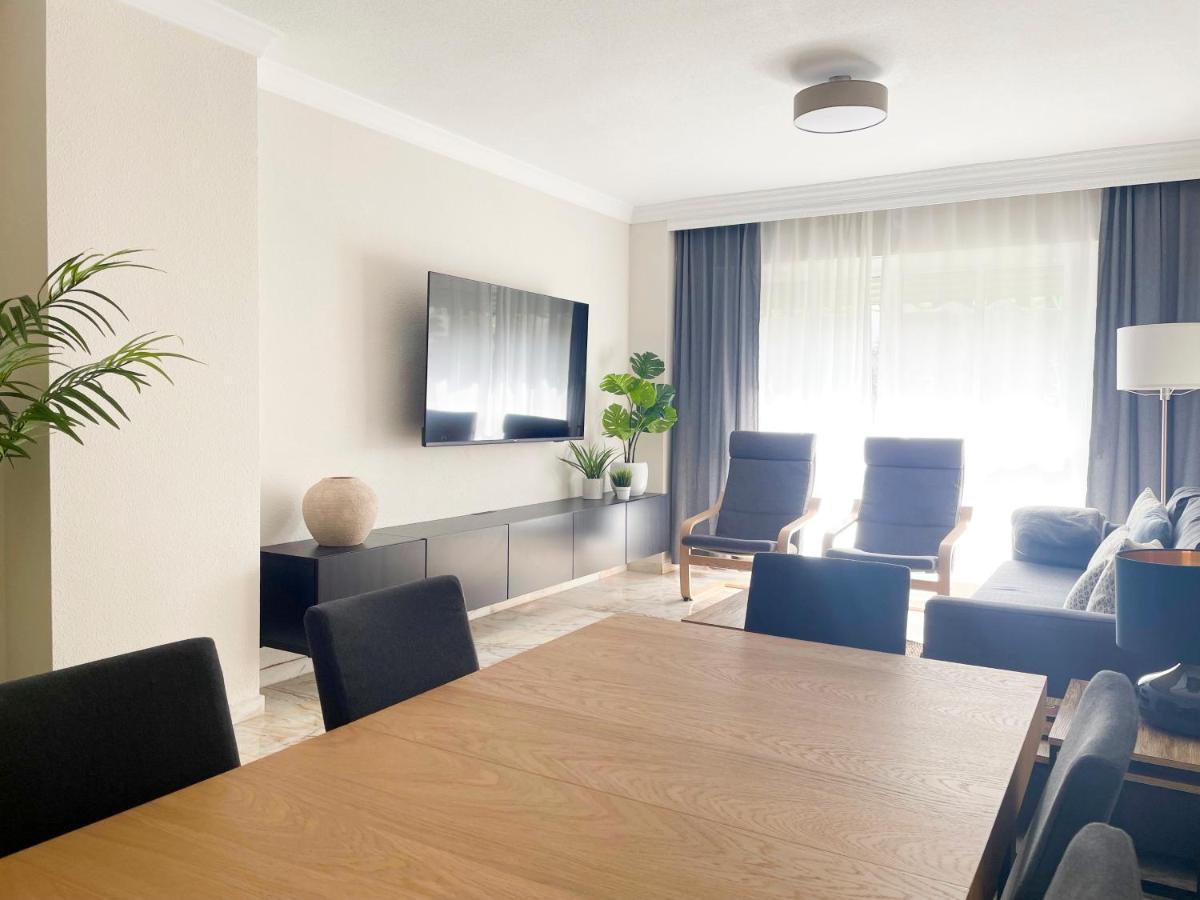 Holidays2Malaga Tomas De Echeverria 150 Mts To Beach & High Speed Wifi & Parking Διαμέρισμα Εξωτερικό φωτογραφία