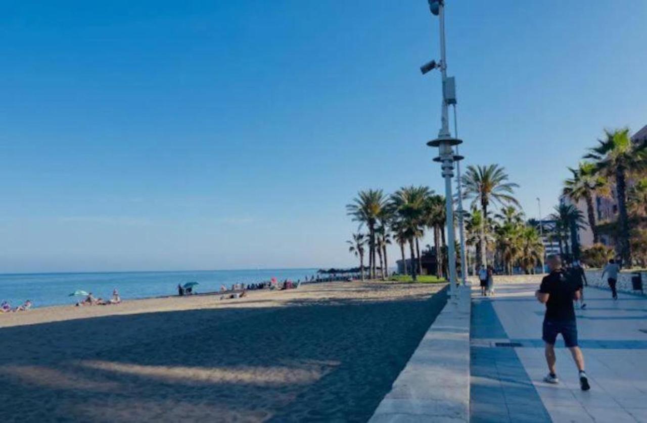Holidays2Malaga Tomas De Echeverria 150 Mts To Beach & High Speed Wifi & Parking Διαμέρισμα Εξωτερικό φωτογραφία